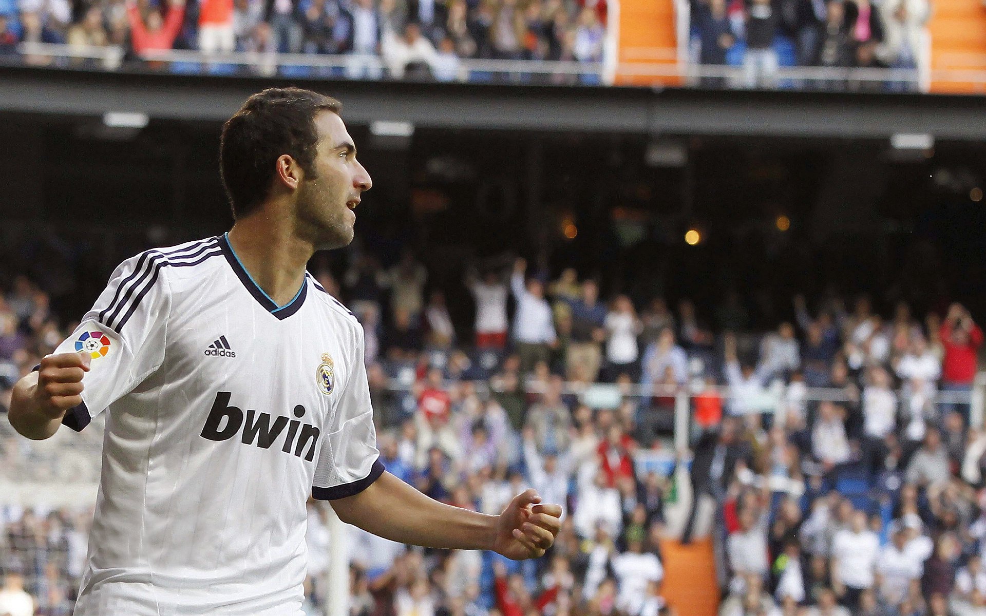 法甲：巴黎4-0大胜蒙彼利埃，姆巴佩梅开二度，大巴黎4-0大胜 姆巴佩2球